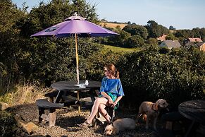 Blacksmiths Arms Inn