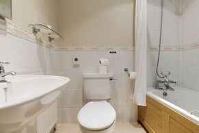 Blacksmiths Arms Inn