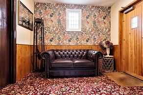 Blacksmiths Arms Inn