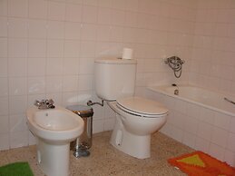 Lisbon RiverView Hostel