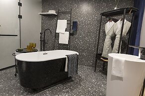 Qingdao The Castle Hotel