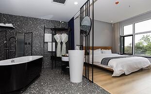 Qingdao The Castle Hotel