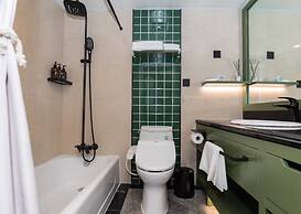 Qingdao The Castle Hotel