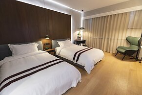 Qingdao The Castle Hotel