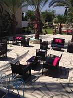 Moniatis Hotel