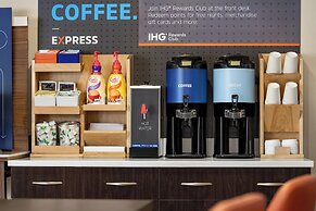 Holiday Inn Express & Suites Colorado Springs Central by IHG