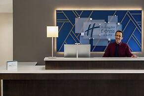 Holiday Inn Express & Suites Colorado Springs Central by IHG