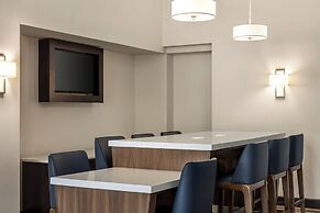 Holiday Inn Express & Suites Colorado Springs Central by IHG