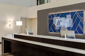 Holiday Inn Express & Suites Colorado Springs Central by IHG