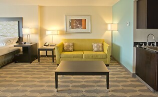Holiday Inn Express & Suites Colorado Springs Central by IHG