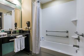 Holiday Inn Express & Suites Colorado Springs Central by IHG