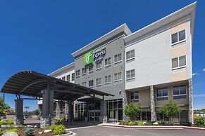Holiday Inn Express & Suites Colorado Springs Central by IHG
