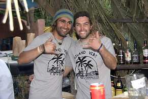 Island Vibe Jeffreys Bay Hostel