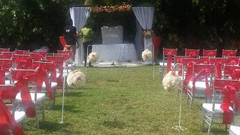 Milbrooks Villa and Retreat