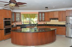 Milbrooks Villa and Retreat