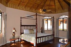 Milbrooks Villa and Retreat