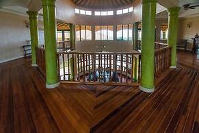 Milbrooks Villa and Retreat