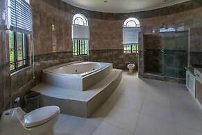 Milbrooks Villa and Retreat