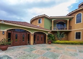 Milbrooks Villa and Retreat