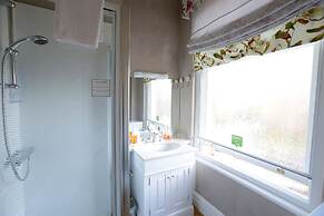 Bryn Woodlands House