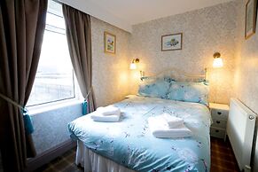 Bryn Woodlands House