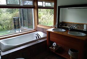 Harrison Hammond House Farmstay