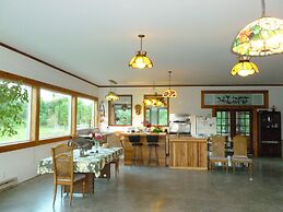 Harrison Hammond House Farmstay