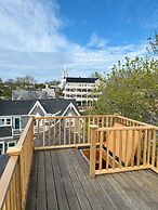 Seven Sea Street Inn