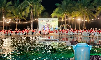 Olalani Resort and Condotel