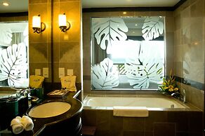 Olalani Resort and Condotel