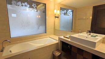 Olalani Resort and Condotel