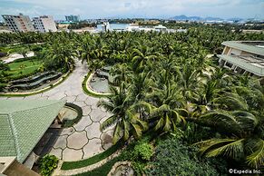 Olalani Resort and Condotel