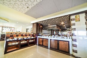 Olalani Resort and Condotel