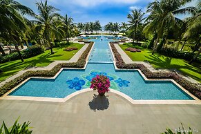 Olalani Resort and Condotel