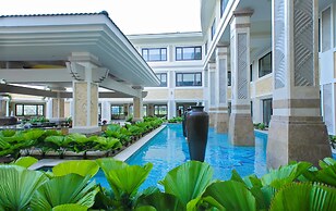 Olalani Resort and Condotel