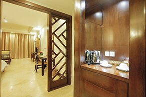 Olalani Resort and Condotel