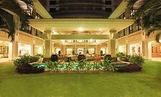 Olalani Resort and Condotel