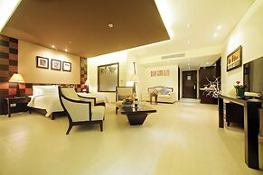 Olalani Resort and Condotel