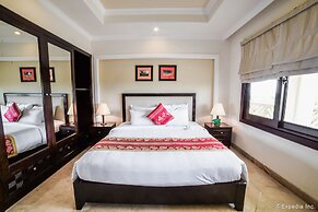 Olalani Resort and Condotel