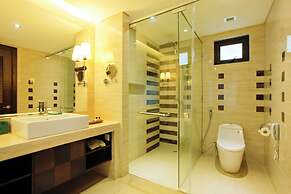 Olalani Resort and Condotel