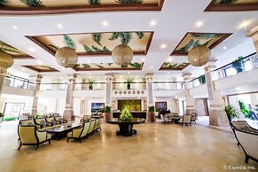 Olalani Resort and Condotel