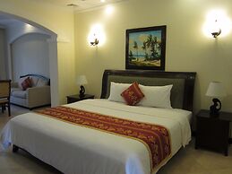 Olalani Resort and Condotel