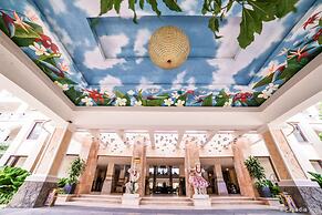 Olalani Resort and Condotel