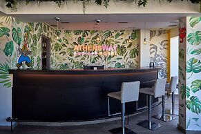 Athens Way Pop Art Hotel