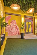 Athens Way Pop Art Hotel