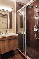 Athens Way Pop Art Hotel