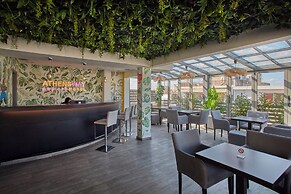 Athens Way Pop Art Hotel