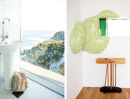 Haslla Art World Museum Hotel