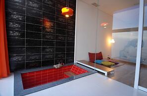 Haslla Art World Museum Hotel