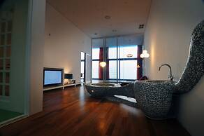 Haslla Art World Museum Hotel